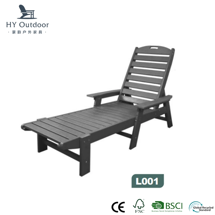 Chaise nautika dengan lengan